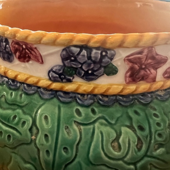 Fitz and Floyd hand painted ceramic bowl(does not include potpourri)green/yellow - Picture 2 of 8